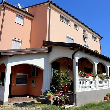 Villa Vera Medulin Buitenkant foto